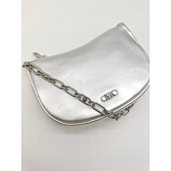MICHAEL KORS Kendall leather chain link pouchette bracelet small bag - Silver - Picture 7 of 8